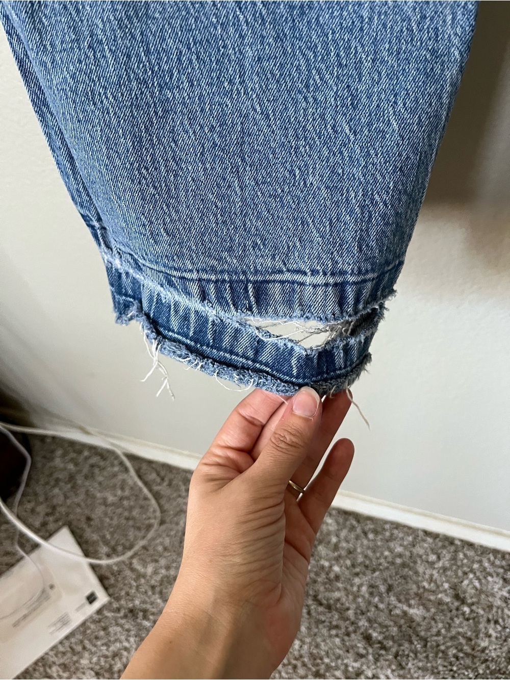 Abercrombie & Fitch Low Rise Baggy Medium Wash Let Down Hem Jean Women's Size 30 - Picture 15 of 16